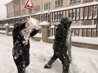 Kahramanmaraş güne karla uyandı: En çok sevinen çocuklar oldu