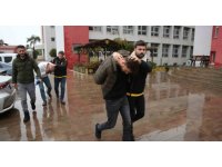 Kaçak sigara göndermek isterken kargo şubesi müdürünü öldüren şüpheli tutuklandı