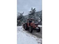 Osmaniye’de kapanan köy yollarını muhtar kendi imkanlarıyla açıyor