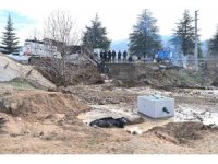 Eğirdir’den gelen içme suyu borusundaki patlak ekiplerce giderildi