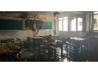 Alanya’da ilkokul sınıfının klima ünitesinde çıkan yangın korkuttu