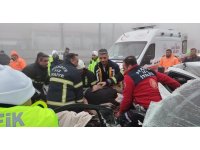 Burdur’da yoğun siste zincirleme kaza: 1’i ağır 2 yaralı