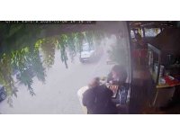 Klima borusu bomba gibi patladı: Müşteriler sokağa kaçtı