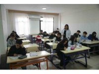 Mersin’de öğrencilere ücretsiz eğitim desteği