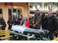 Adana’da ilginç hizmet gelmedi tepkisi: Muhtar, belediyenin cenazesini kaldırdı
