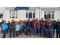 Kamp için çıktıkları dağda mahsur kalan 24 kişiyi AFAD ekipleri kurtardı