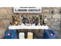 Mersin’de 400 litre sahte içki ele geçirildi