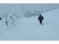 Kar yağışı Adana’da köylüyü sevindirdi