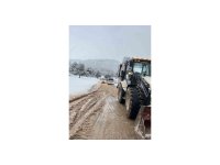 Burdur’da karda mahsur kalanlar kurtarıldı