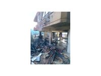 Alanya’da müstakil evin odunluğunda çıkan yangını itfaiye söndürdü