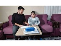 Evde eğitimle derslerini aksatmıyor, polis olma hayali kuruyor