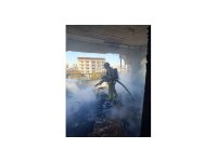 Alevlere teslim olan evinden çıkmak isteyen şahıs yaralandı