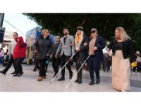 Tarsus’ta Beyaz Baston Haftası’nda farkındalık yürüyüşü