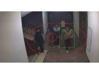 Daire önündeki ayakkabıları çaldılar