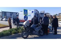 Manavgat’ta devrilen morosiklet sürücüsü yaralandı