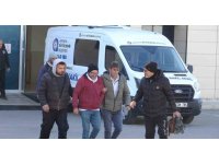 Yol kenarında ölü bulunan 14 yaşındaki çocuğun ailesi gözyaşlarına boğuldu