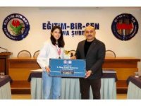 Eğitim-Bir-Sen’den ödüllü 2. Masa Tenisi Turnuvası: Adana’da raketler dostluk için sallandı