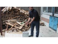 Benzinle ateş yakmak istedi, az daha kendi yanıyordu