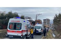 Osmaniye’de otomobille çarpışan motosiklet kanala düştü: 2 yaralı