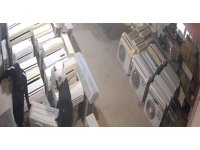 Klimayı çalarken önce kameraya, sonra polise yakalandılar