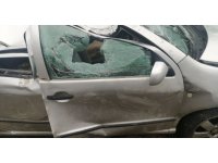 Otomobil şarampole yuvarlandı: Bangladeş uyruklu aynı aileden 1 kişi öldü, 3 kişi yaralandı