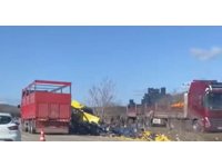 Burdur’da limon yükü tır şarampole devrildi