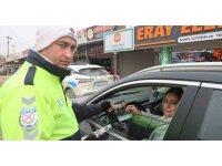 İnsan hayatına mal olabilen ’hatalı araç parkı’ konusunda sürücüler uyarıldı