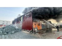 Mobilya atölyesi alevlere teslim oldu