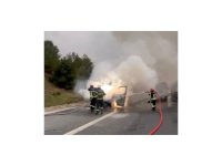 Osmaniye’de tarım işçilerini taşıyan minibüs yandı