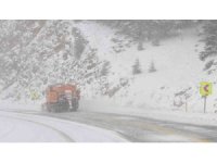 Antalya-Konya kara yolunda kar yağışı aralıklarla devam ediyor