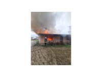 Altınözü’nde ev yangını