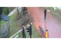 Adana’da parktaki kuş yuvasını parçaladılar