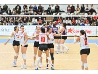 Muratpaşa Belediyespor çıkışta