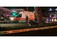 Araç yaya geçidinden geçmek isteyen vatandaşlara çarptı: 3 ölü, 3 yaralı