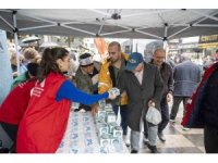 Mersin’de Berat Kandilinde 15 bin kandil simidi dağıtıldı