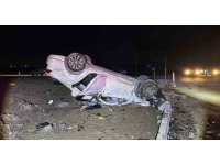 Otomobiller kafa kafaya çarpıştı: 2 yaralı