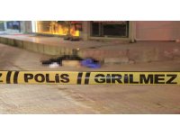 Eşiyle tartışıp camdan atladığı iddia edilen 5 çocuk babası hayatını kaybetti