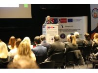 Zihinsel engelli çocuklara sahip ailelere yapay zekalı destek