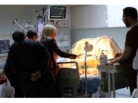 Kolu ve bacağı kopan hastalar 10 saatte aynı anda ameliyat edildi