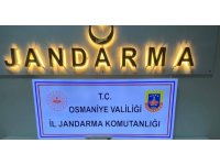 Yedek lastikten 2 kilo esrar çıktı