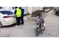 Ehliyetsiz motosikletlinin sosyal medya şovu 77 bin TL’ye patladı
