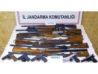 Antalya’da ruhsatsız silah operasyonu: 15 silah ele geçirildi