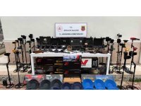 Antalya’da tarihi eser operasyonu: Milyonluk çok sayıda dedektör ve tarihi sikke ele geçirildi