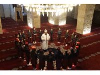 Öğrenciler, Ramazan coşkusunu sokaklara taşıdı