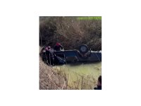 Adana’da dereye devrilen kamyonetin sürücüsü hayatını kaybetti