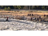 Köprüden düşerek akıntıya kapılan çocuk hayatını kaybetti