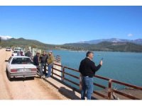 Alakır Barajı 3 yıl aradan sonra doldu taştı, üretici bayram etti