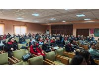 Kozan’da hurma üreticilerine kapsamlı eğitim