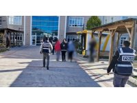 Burdur’da 1 milyon değerinde sahte altın sattılar, polisten kaçamadılar