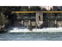 Seyhan Barajı’ndan su tahliyesi sürüyor: Tarlalar su altında kaldı